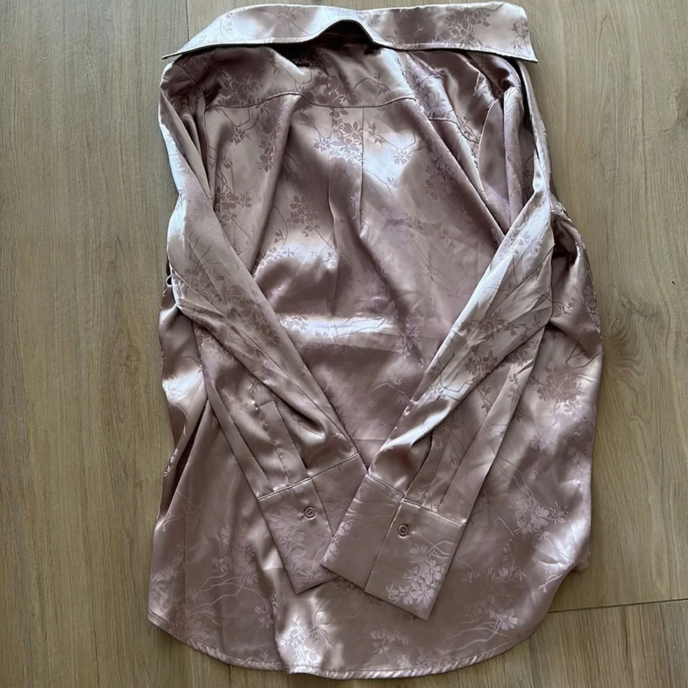 Blouse- Ocoa brand - Picture 2 of 3